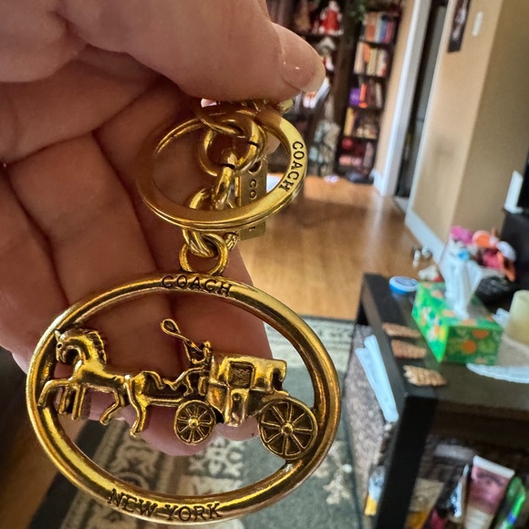 Coach Brass Horse & Carriage Bag Charm Keyring Keyfob - NWOT - Picture 1 of 2